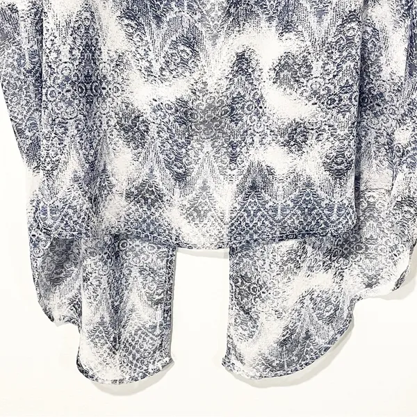 Torrid Plus Size 1X Blue Sheer Snake Print Button Back Short Sleeve Blouse - Image 2
