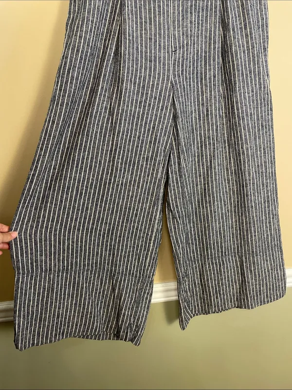Banana Republic Women’s Linen Blend Striped Blue White Cropped Wide Leg Pants - Image 2