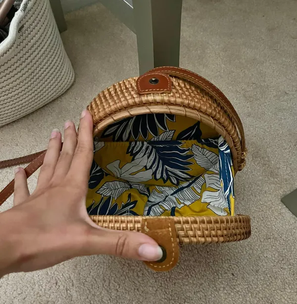 TJ Maxx Tan Round Woven Purse - Image 2