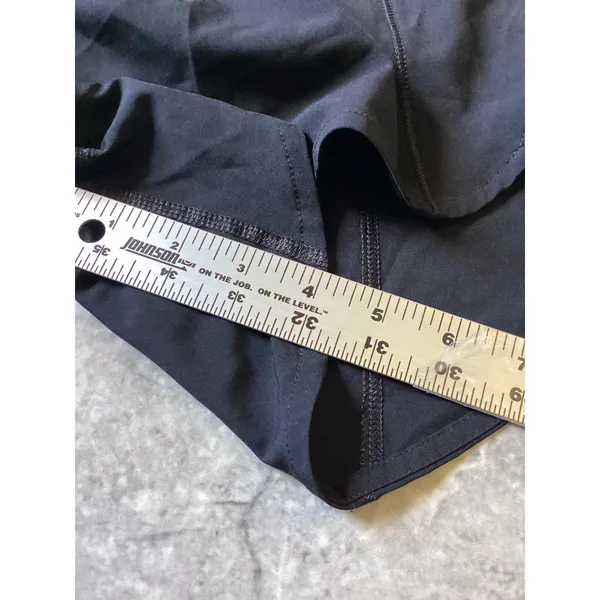 Quince NWOT Weightless High-Rise Running Shorts Black XS LB51123-DKBIZ01-21333 - Image 4