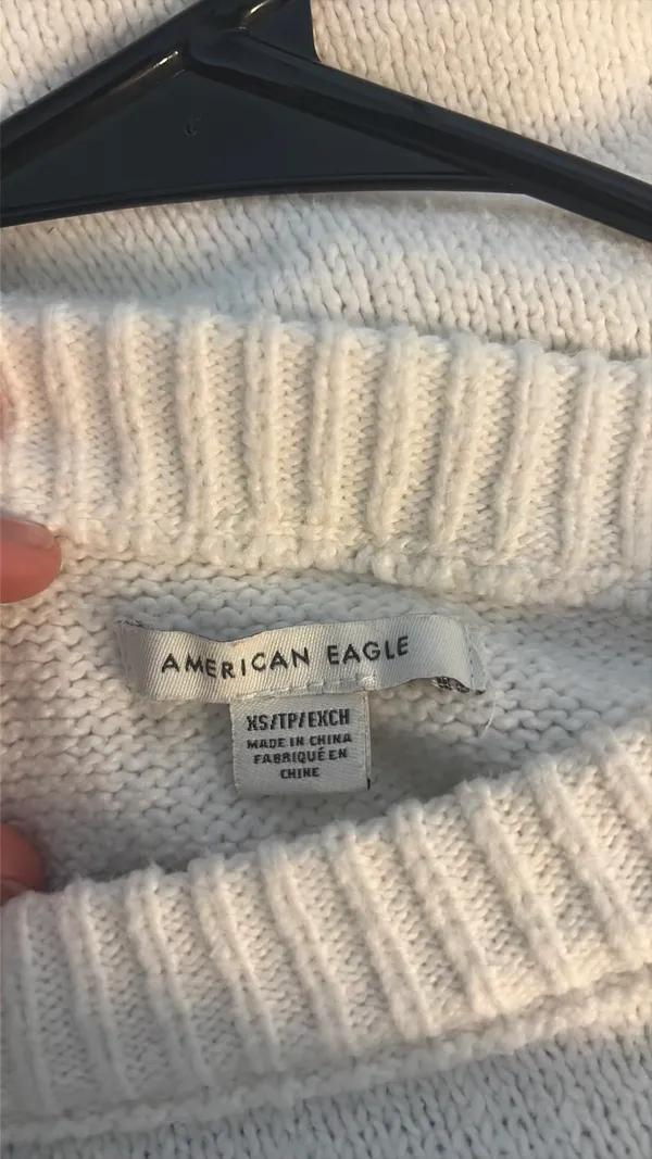 American Eagle Sweater - Image 3