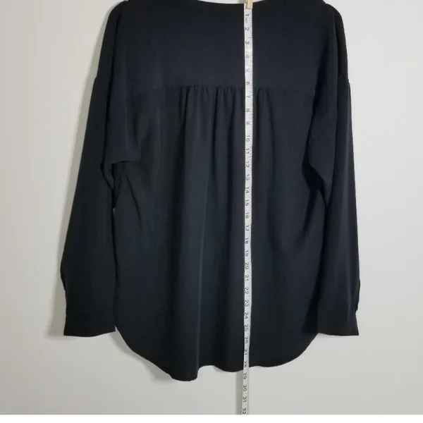 Madewell black sand washed popover top size M - Image 6