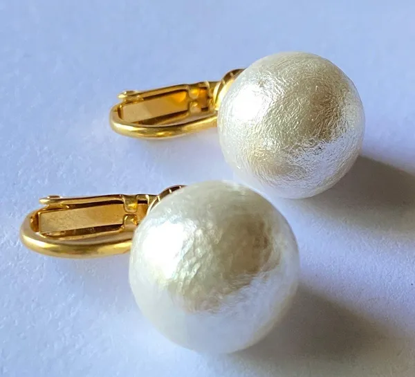 Cotton Pearl Earrings Chic & Elegant Style White - Image 2