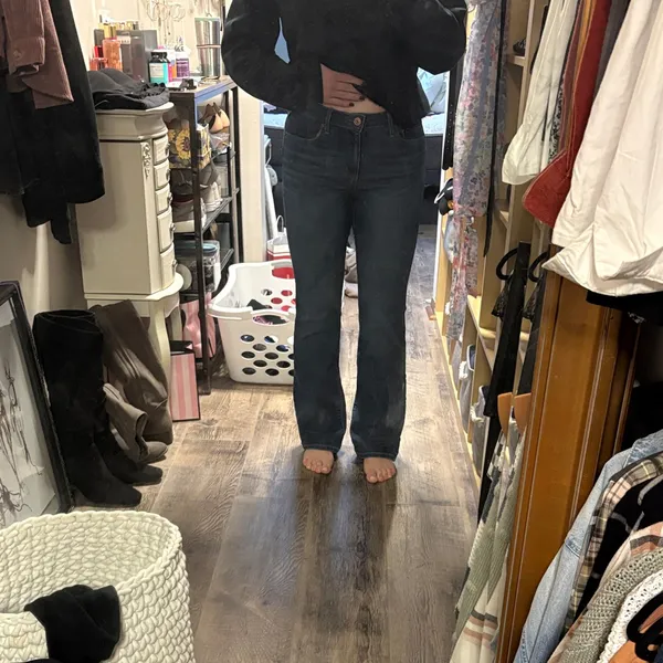 Women's Boot Cut/Flare Jeans — Medium Wash Blue Size 8 - Image 4