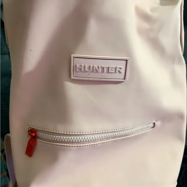 Hunter Original Top Clip Rubberized Backpack – Pale Pink (Minor Flaw) - Image 7