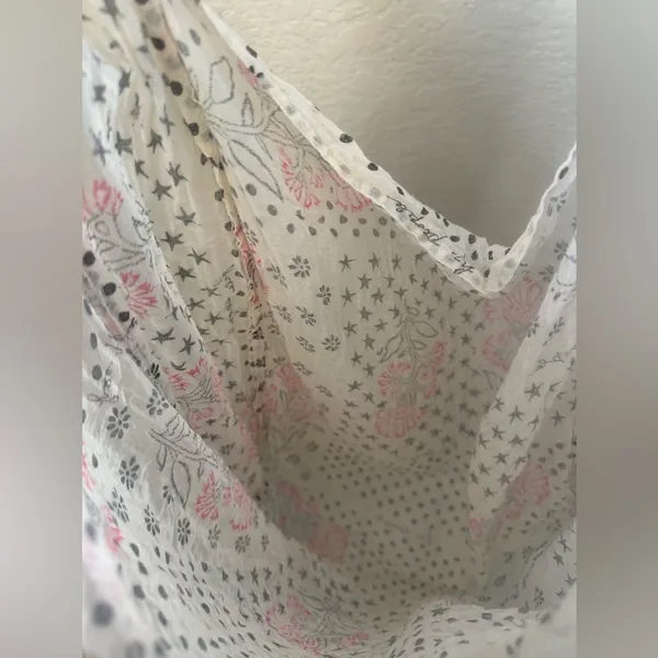EUC Free People Lightweight Linen Fabric 14x15” Tote Beach Bag - Image 3