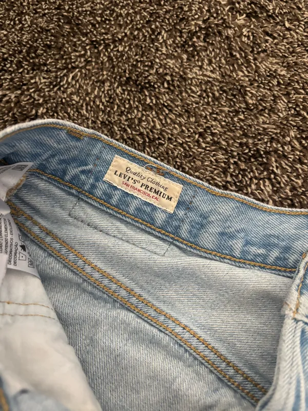 Levi’s Jean Shorts 501 - Image 6