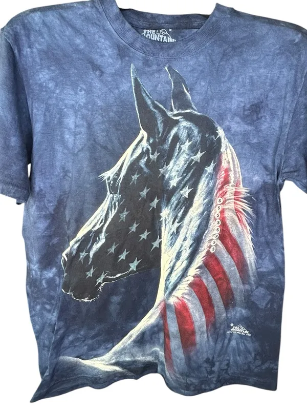 New The Mountain Majestic Horse Flat blue T-shirt size small unisex - Image 3