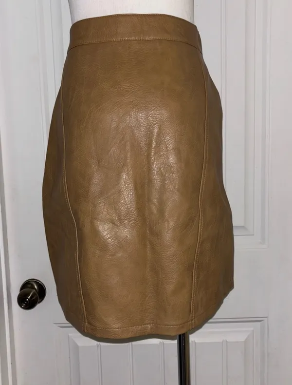 Zara Basiz Collection Fauz Leather Skirt - Image 4