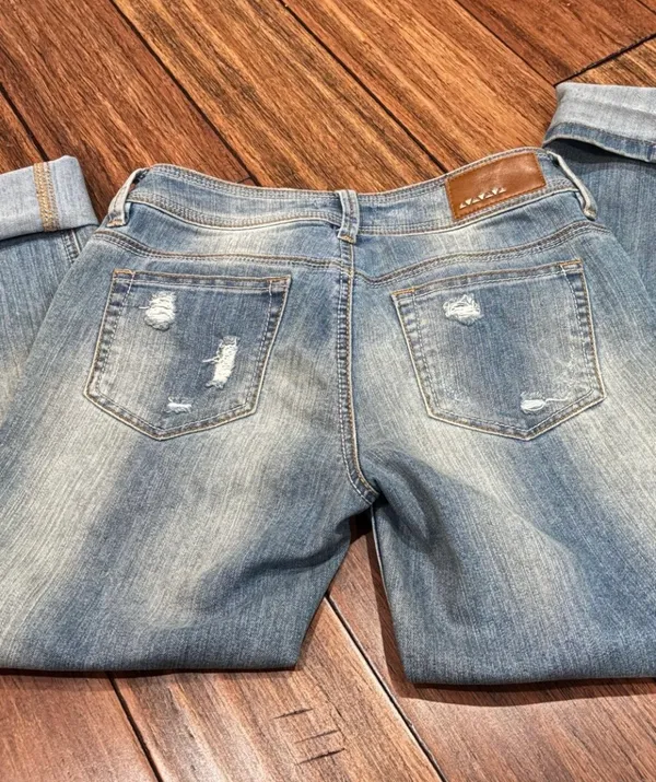 Dollhouse Charley Distressed Cropped Skinny Jeans - Image 3