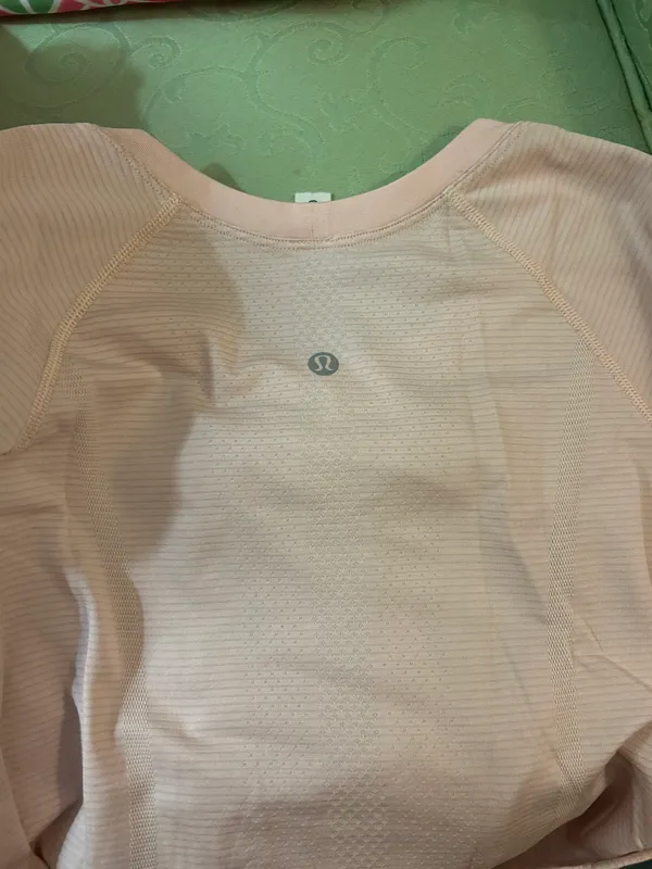 Lululemon Swiftly Tech Short Sleeve - Image 4