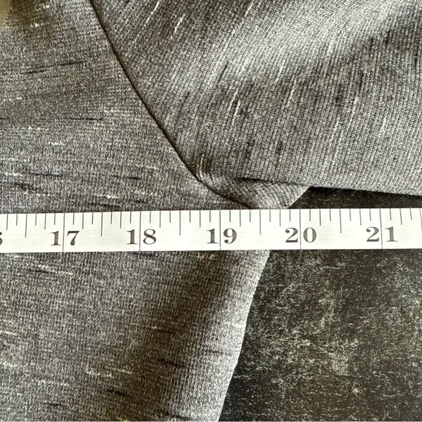 Under Armour Women’s Loose Hoodie Gray/Black Pullover Coldgear Size S - Image 12
