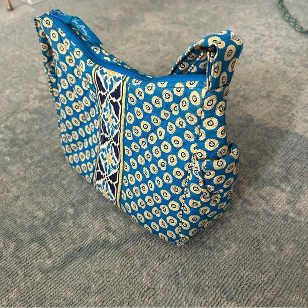 Vera Bradley Riviera Blue Adjustable Strap On The Go Crossbody Purse Bag - Image 4