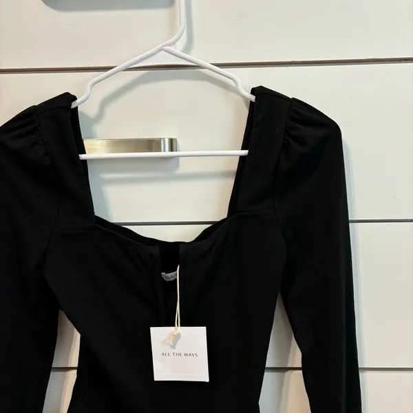 Revolve All The Ways Black Top NWT - Image 5