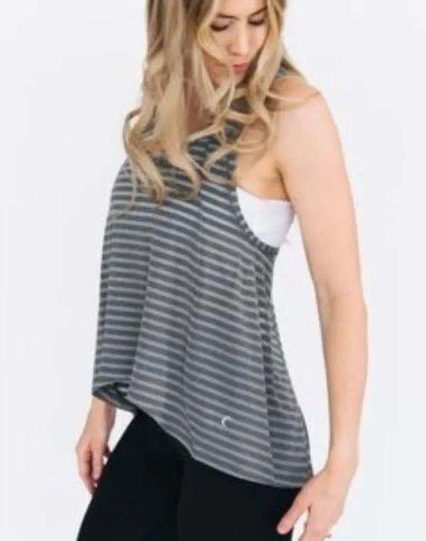 Zyia Active Gray Nimbus Split Open Back Athletic Tank Top Medium New NWT - Image 7