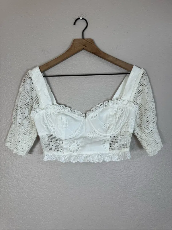 More To Come Kallie Crop Top Eyelet Lace Embroidered White XS $68 Revolve - Image 3