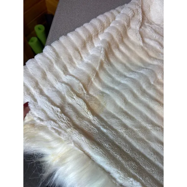 Marc New York Faux‎ Fur Ponco Size L/XL - Image 4