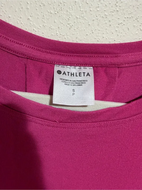 Athleta With Ease Tee Athletic Active Short Sleeve T-Shirt Hot Pink Size Small - Image 6