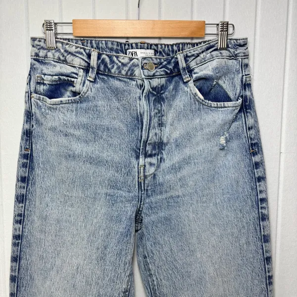 Zara Women's Light Blue Straight Leg‎ Jeans Size 10 - Image 2