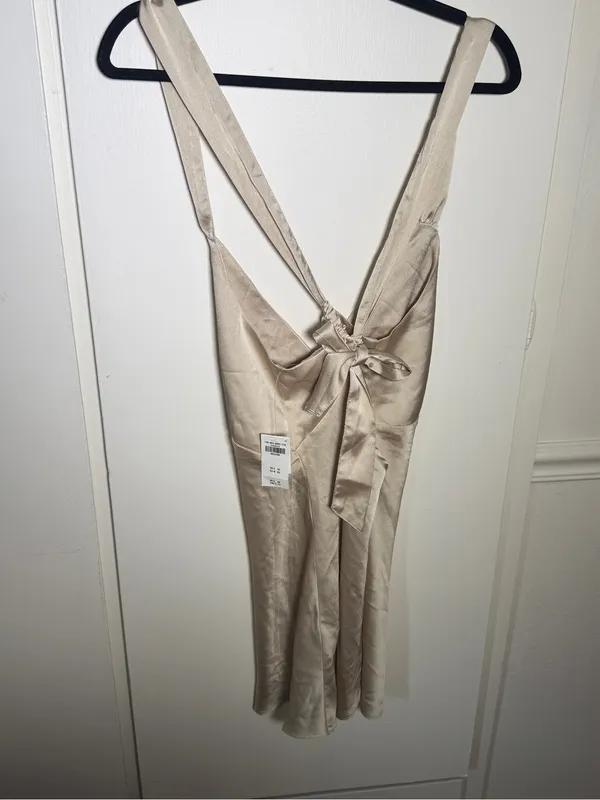 Abercrombie and Fitch Sleep Silk-Blend Ivory Chemise Nightdress Medium NWT - Image 6