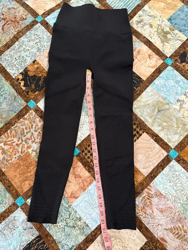 Fabletics Seamless High Waisted Leggings Size M - Image 9