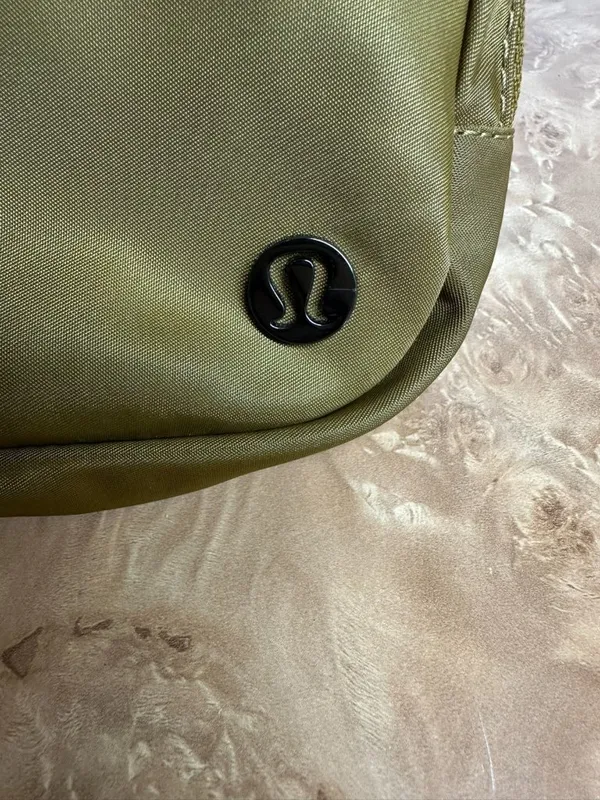 Lululemon Everywhere Belt Bag Olive Green Nylon Crossbody Waist Pack Black Logo - Image 2