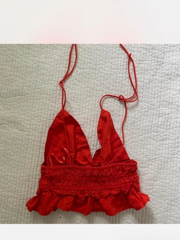 Sim & Sam red ruffle tank top - Image 5