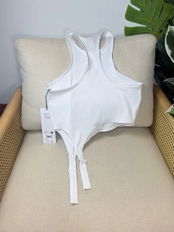 NWT Alo Yoga Alosoft Ribbed Revelation Tank Size medium - Image 4