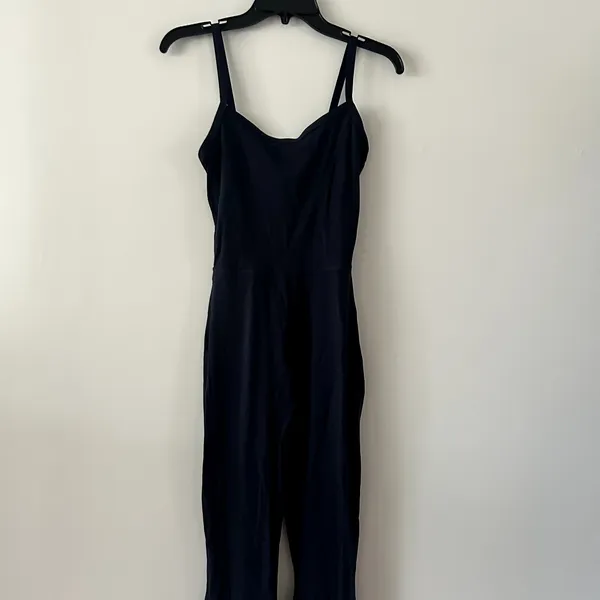 SET ACTIVE Sportbody Sporty Flare Oxford Navy Jumpsuit Size M - Image 2