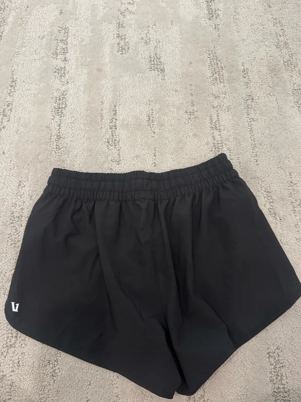 Vuori Shorts Clementine 2.0 Black XS - Image 4