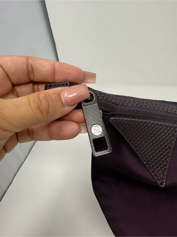 Lululemon Acute Kit 5L - Image 5