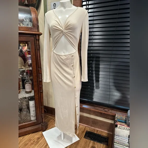 SHEIN Boho Coastal Cream Ribbed Knit Cut-Out Maxi Dress Twist Front Long Sleeve - Image 3