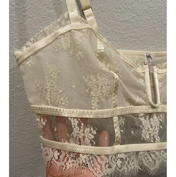 FREE PEOPLE Layer In Lace Ivory Bustier - Image 6