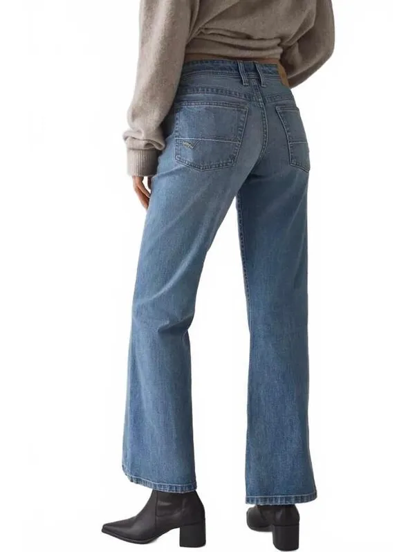 UO BDG Teo Relaxed Low-Rise Bootcut Jeans Urban Outfitters NWT Alberta 34 - Image 3