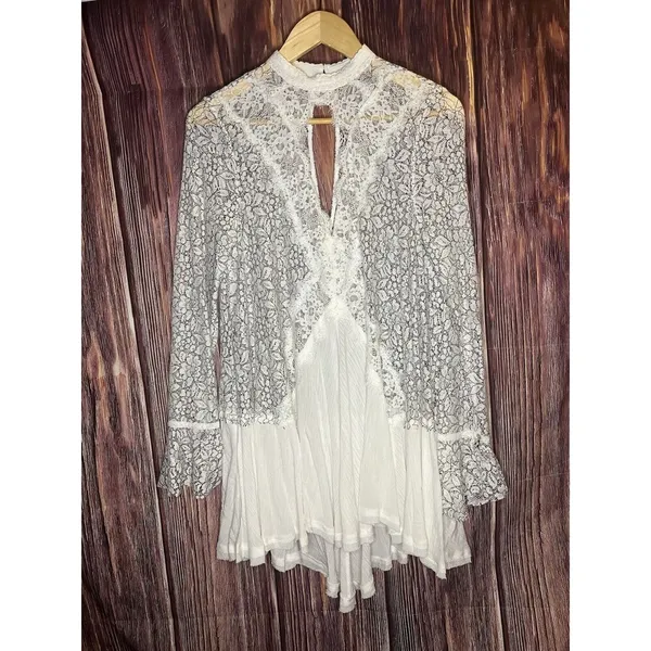 Free People Tell Tale Floral Lace Black & White Asymmetric High Low Dress size M - Image 3
