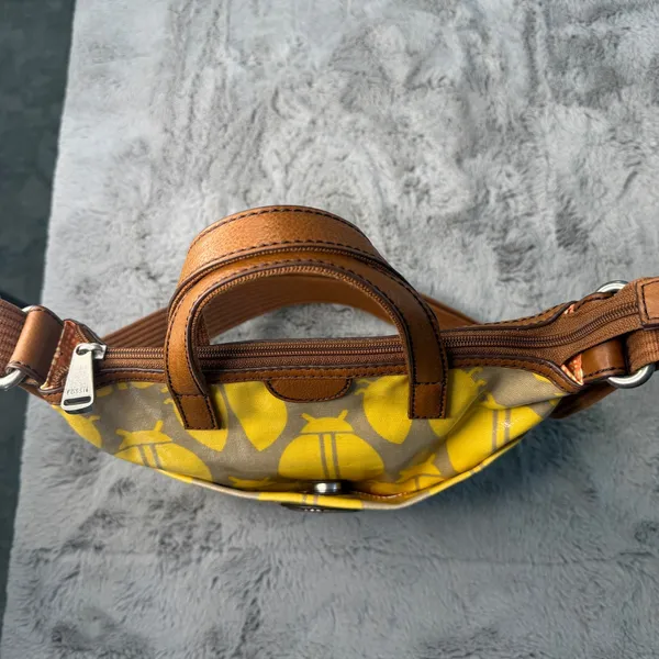Fossil Key-Per Ladybug Crossbody Bag Yellow Coated Canvas Tote - Image 6