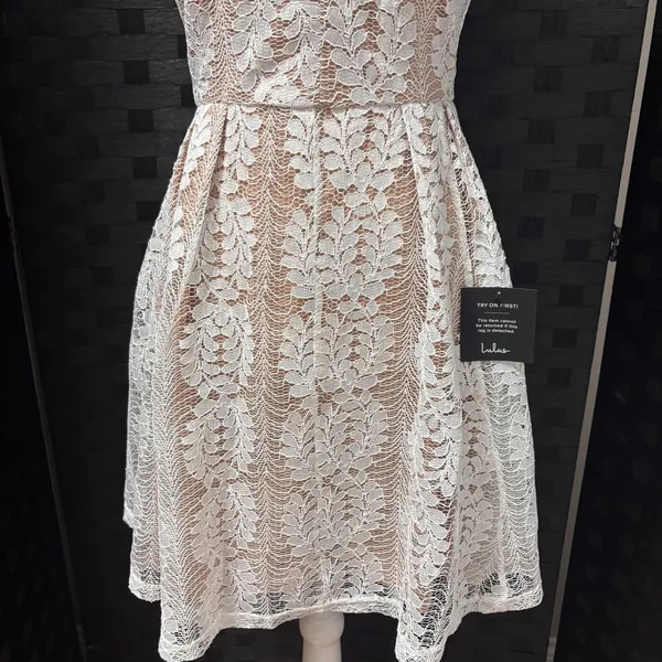 NWT Lulus All‎ of My Heart White Lace Skater Dress Small Bride Cocktail Grad - Image 3