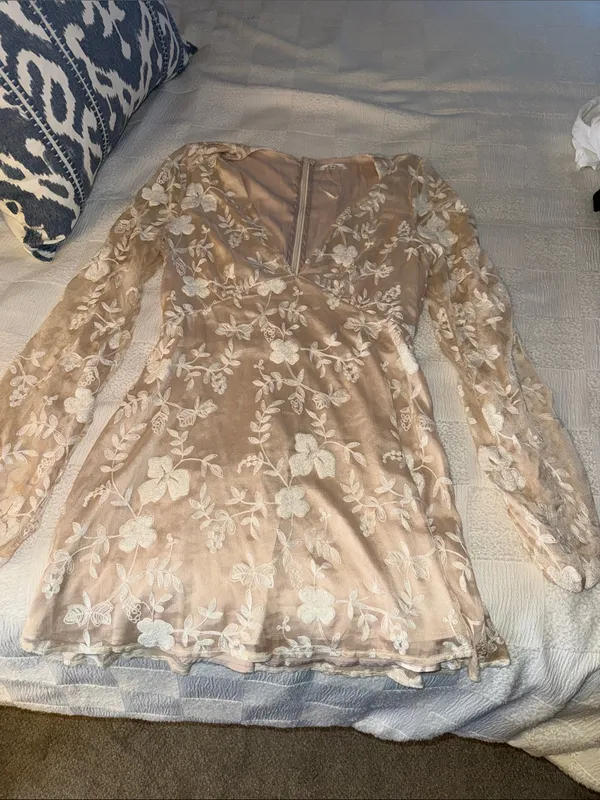 Tularosa Ryland dress in cream NWOT medium - Image 4