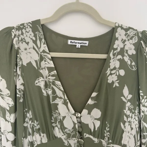Reformation Brogan Dress in Willow - Image 4