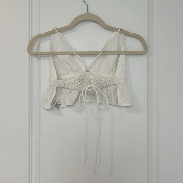 Coastal Chic White Eyelet Peplum Crop Top Open Back Romantic Summer Small - Image 7