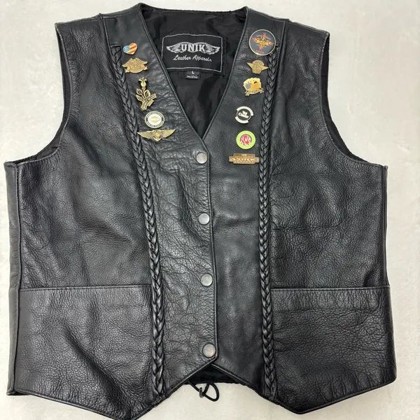 Unik Vintage Motorcycle Black Leather Vest with Unique Pins Size L‎ - Image 11