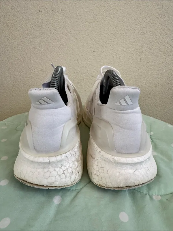 Adidas Ultraboost 5 shoes in a "Triple White" colorway Size 8 - Image 9
