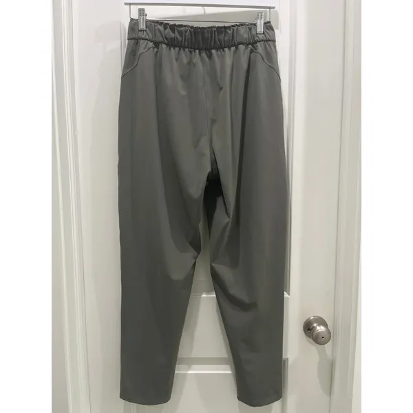 Lululemon Keep Moving Pant in Grey Sage Sz 8 - Image 7