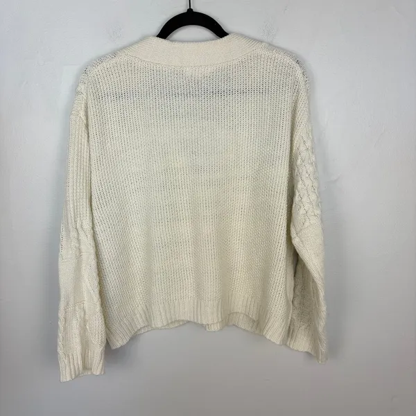 Blu Pepper Cropped Button Down Cardigan Cream Cable Knit Cozy Size Large - Image 5