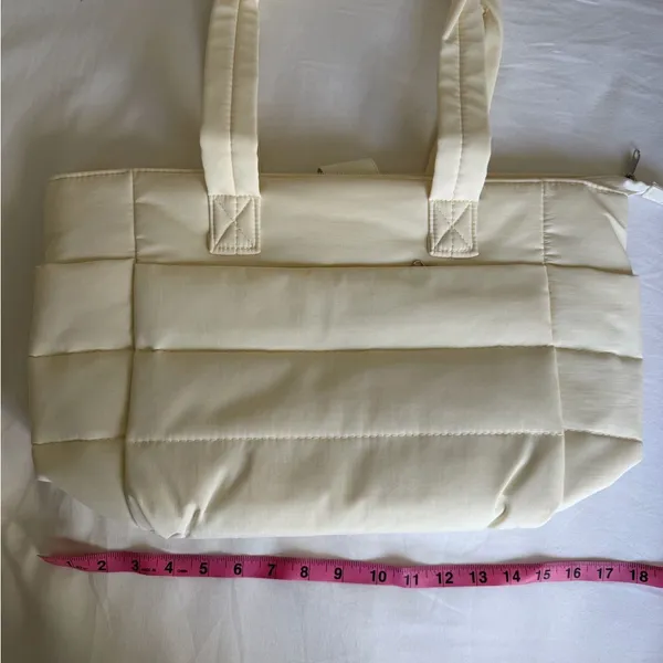 Chic Cream Quilted Shoulder Bag - Image 3