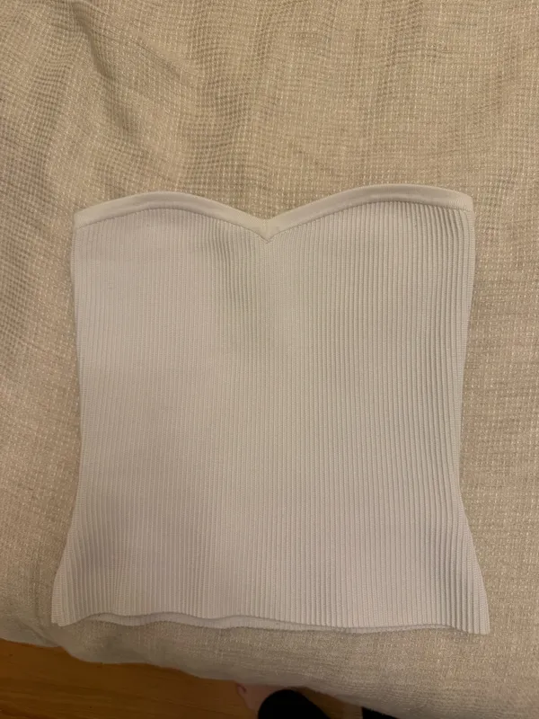 Aritzia Babaton Top - Image 3