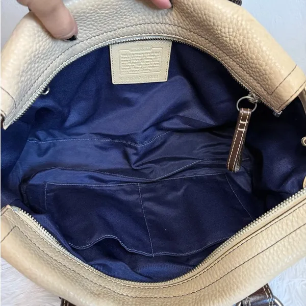 COACH Chelsea Beige and Brown Pebbled Leather Shoulder Bag - Image 9