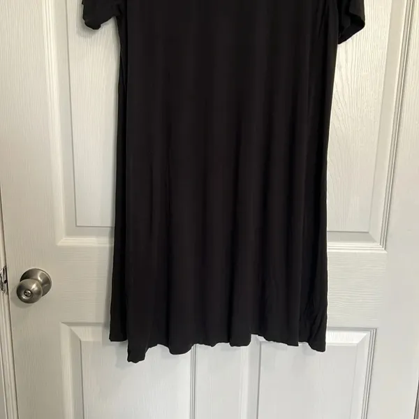 Loft women’s black dress. Size large. - Image 4