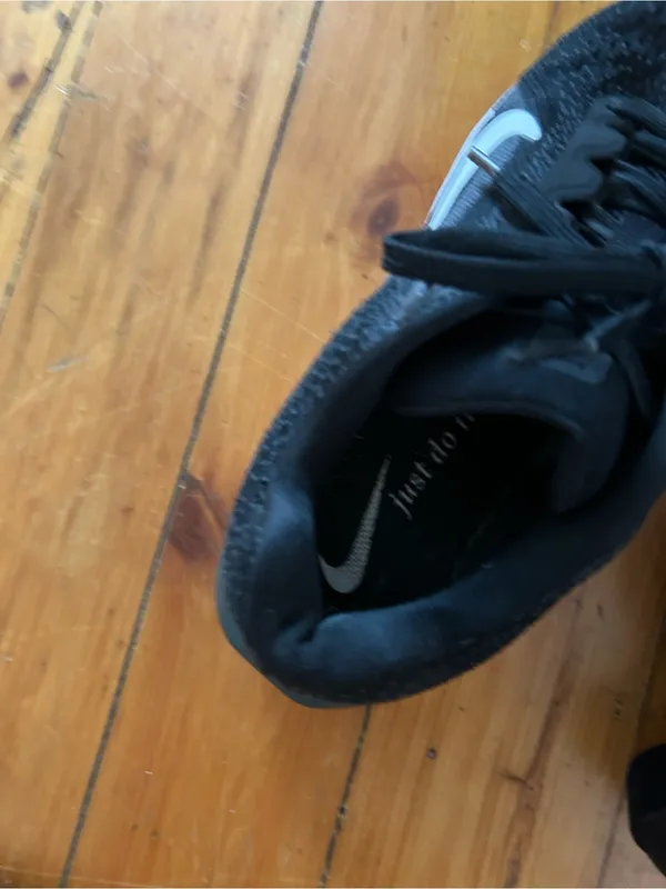 Nike Winflo 11 Road Running Shoes black 8 women’s - Image 2