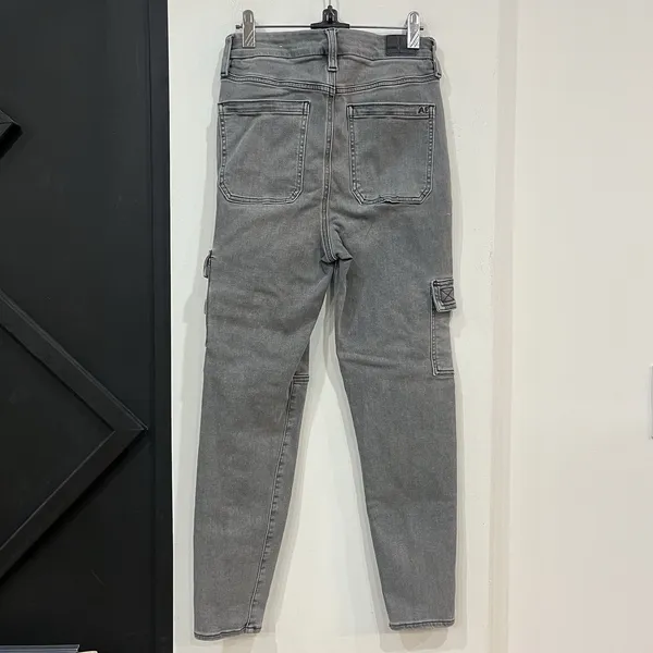 American Eagle Women’s Gray Next Level Stretch Cargo Pants 6 Short Utility - Image 4